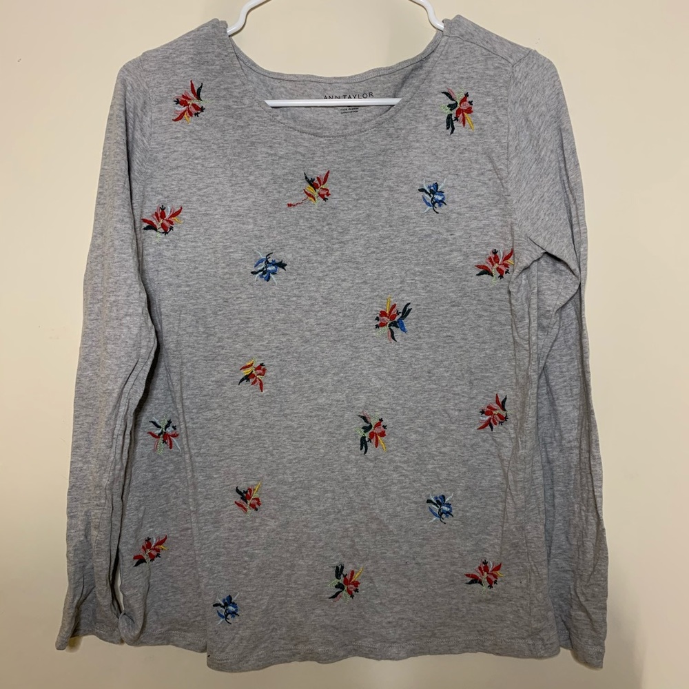 Blouse - Picture 2 of 3